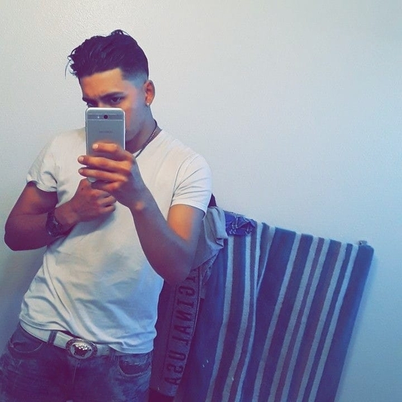 Meet your Posher, Omar - Picture 1 of 1